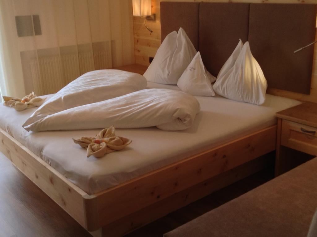 Hotel Garni Savoy Castelrotto Quarto foto