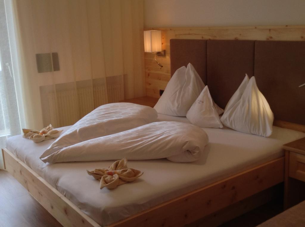 Hotel Garni Savoy Castelrotto Quarto foto